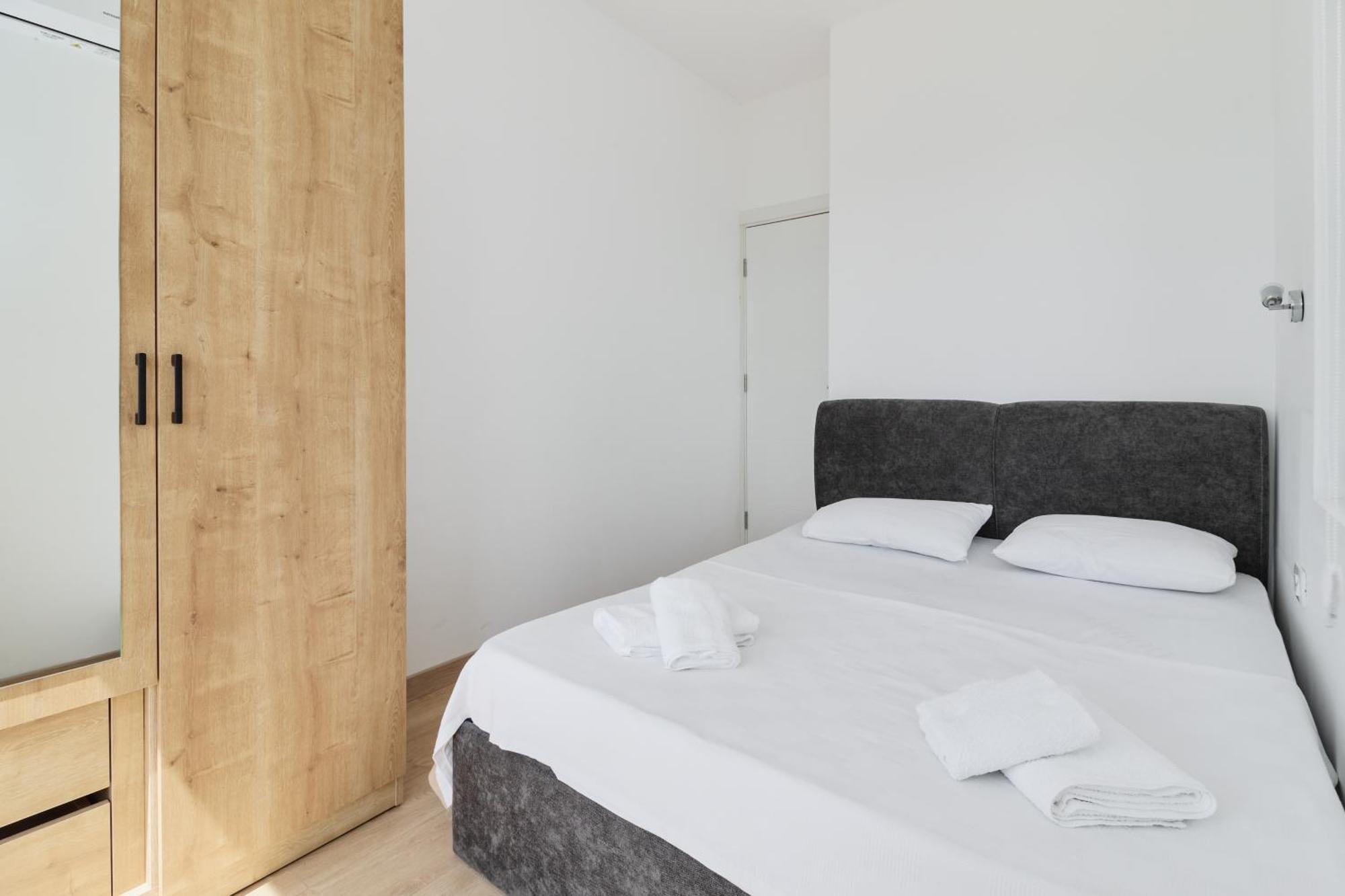 Adriatic Heights Aparthotel Kavac Exterior photo